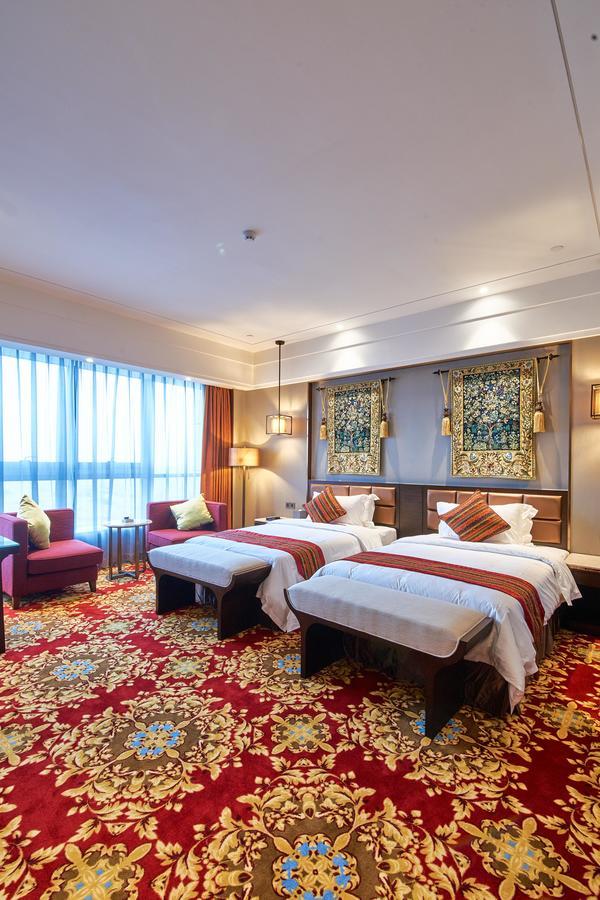Zhongshan Guzhen Huayu Landmark Hotel Екстериор снимка