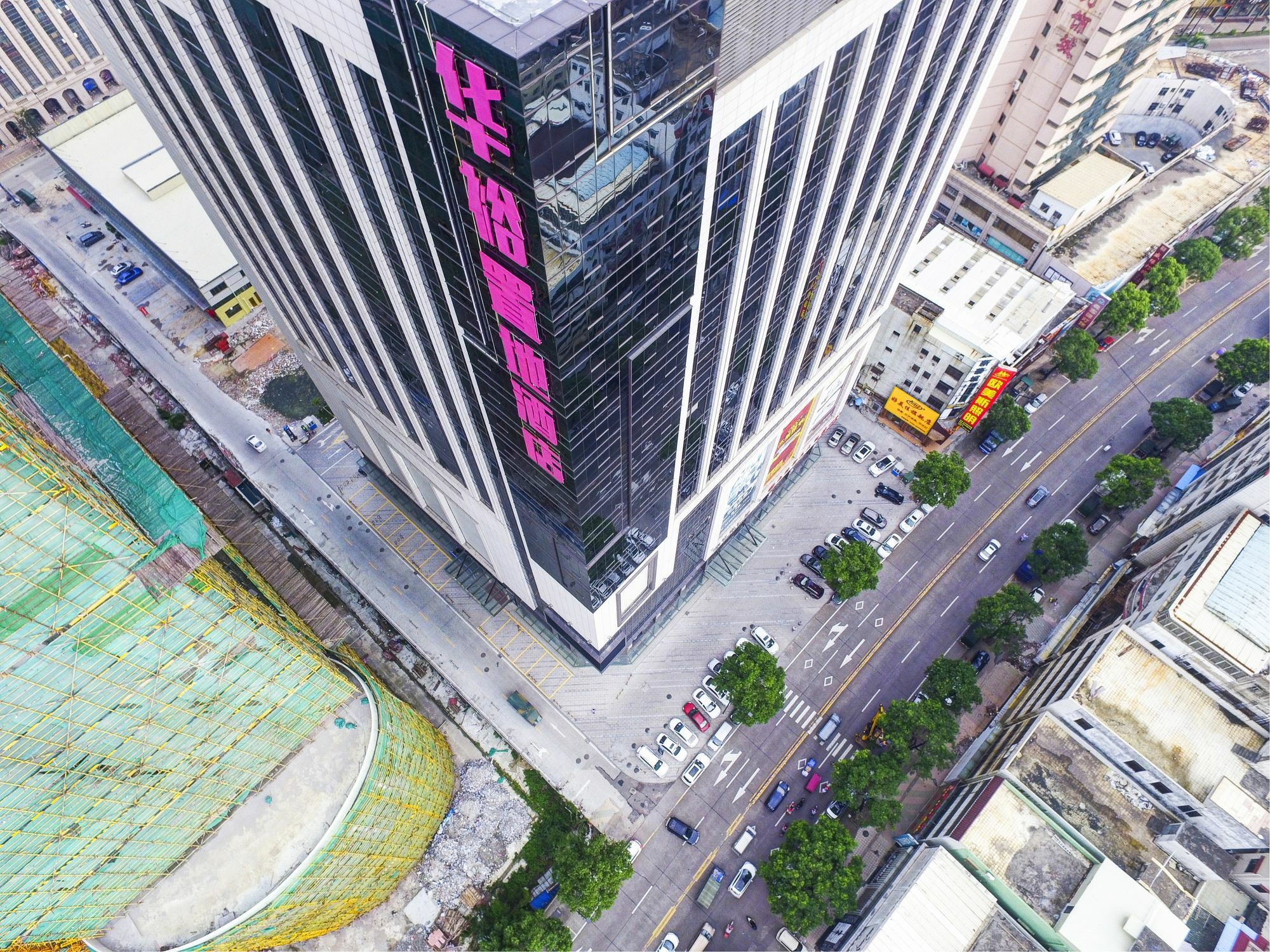 Zhongshan Guzhen Huayu Landmark Hotel Екстериор снимка